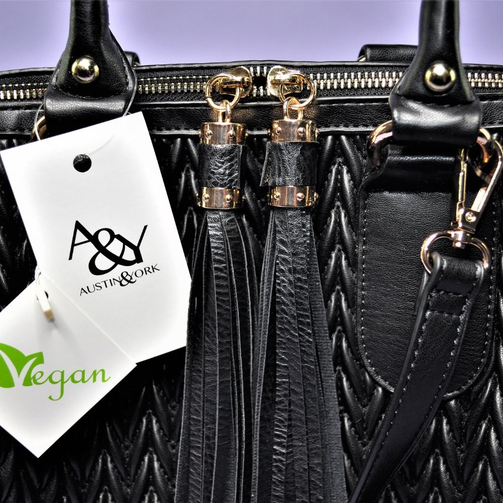 NWT! Austin & York Quilted Black Vegan Leather Crossbody Bag - Picture 3 of 8